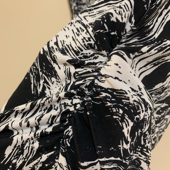 Patterned top - Picture 4 of 4